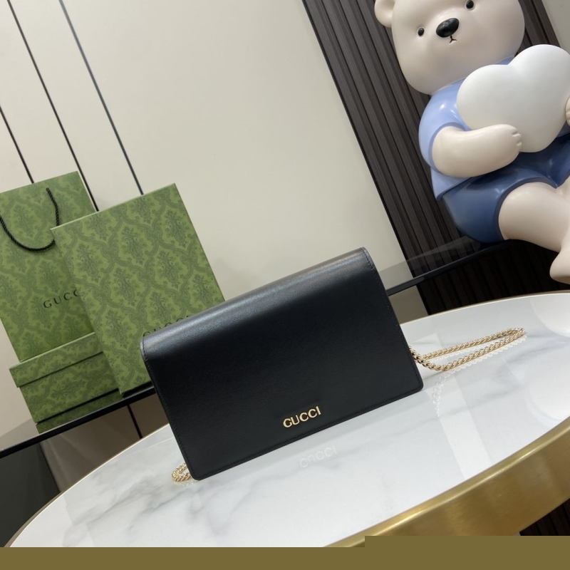 G*u*i wallets & purse